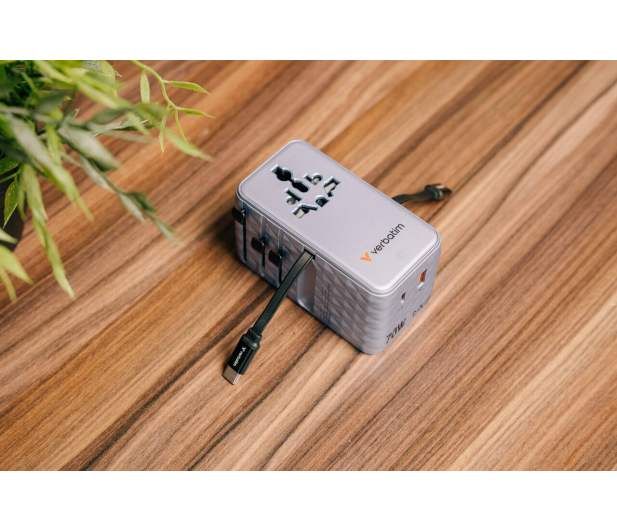 VERBATIM Charge ’n Travel 70W 2C retractable Universal Adapter purple 30188 - 1484041 - zdjęcie 5